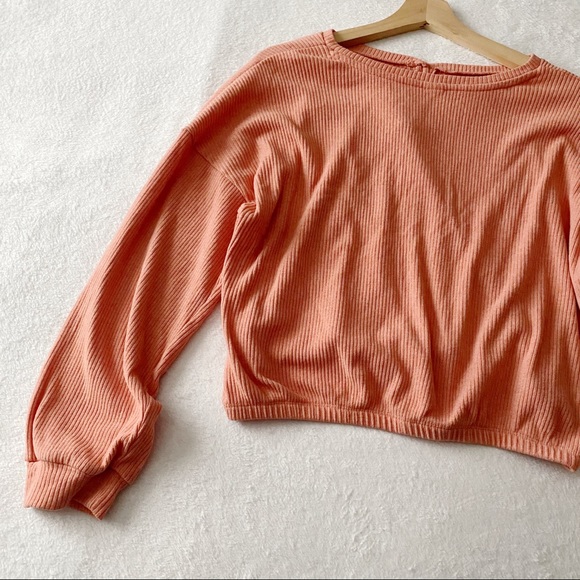 Pink Ribbed Cropped Waist Henley Top - Picture 7 of 8